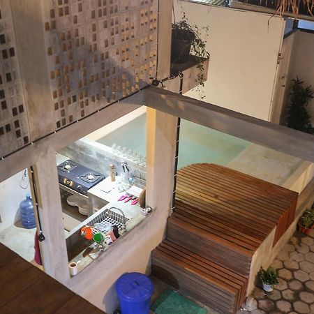 Trava House Villa Jogja ジョグジャカルタ エクステリア 写真