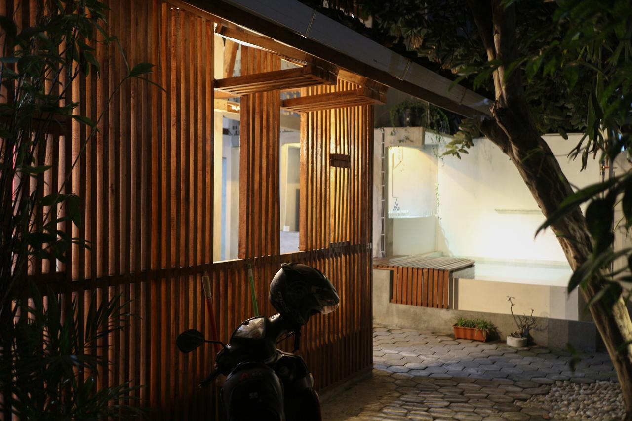 Trava House Villa Jogja ジョグジャカルタ エクステリア 写真