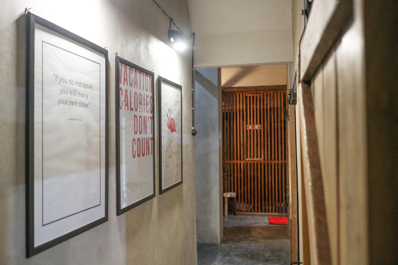 Trava House Villa Jogja ジョグジャカルタ エクステリア 写真