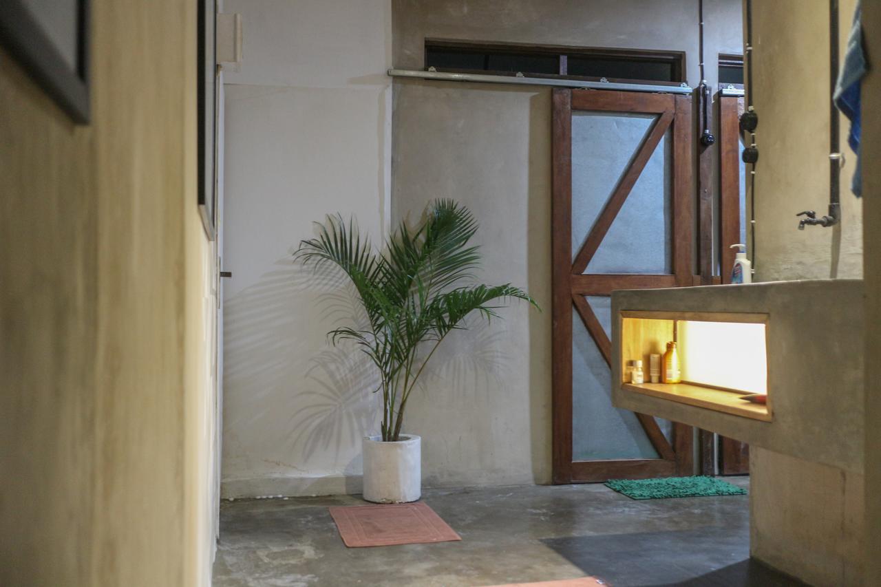 Trava House Villa Jogja ジョグジャカルタ エクステリア 写真